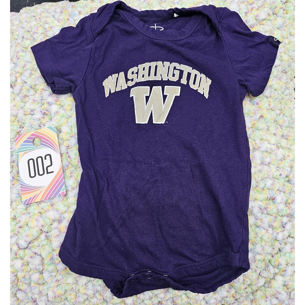 UW purple 3-6 months‎ (6m) onesie Garb